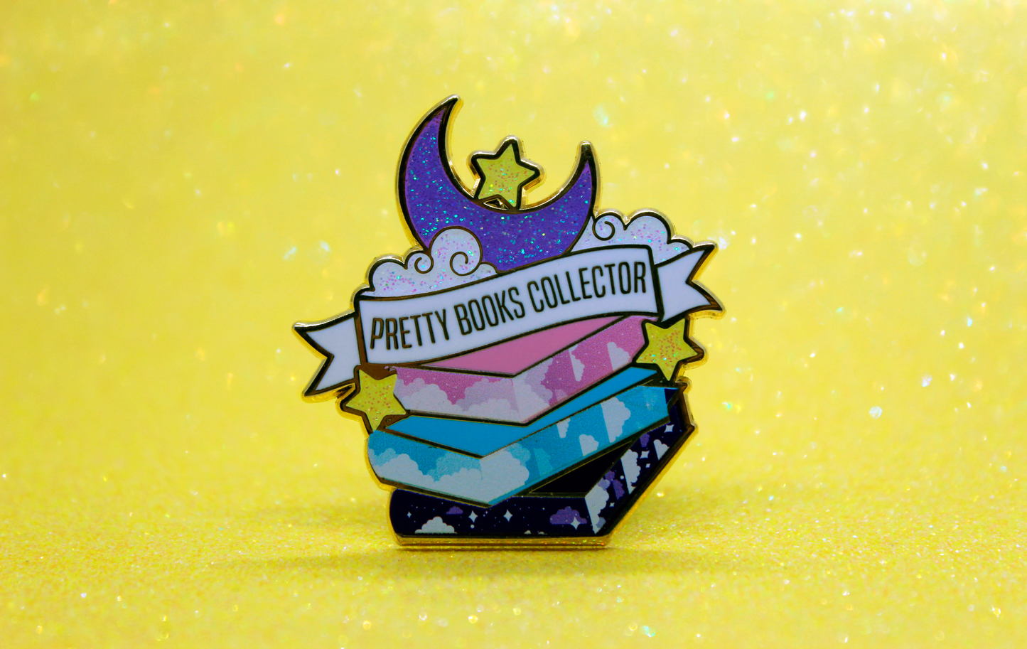 Pretty Books Collector hard enamel pin | Book lover | Bibliophile