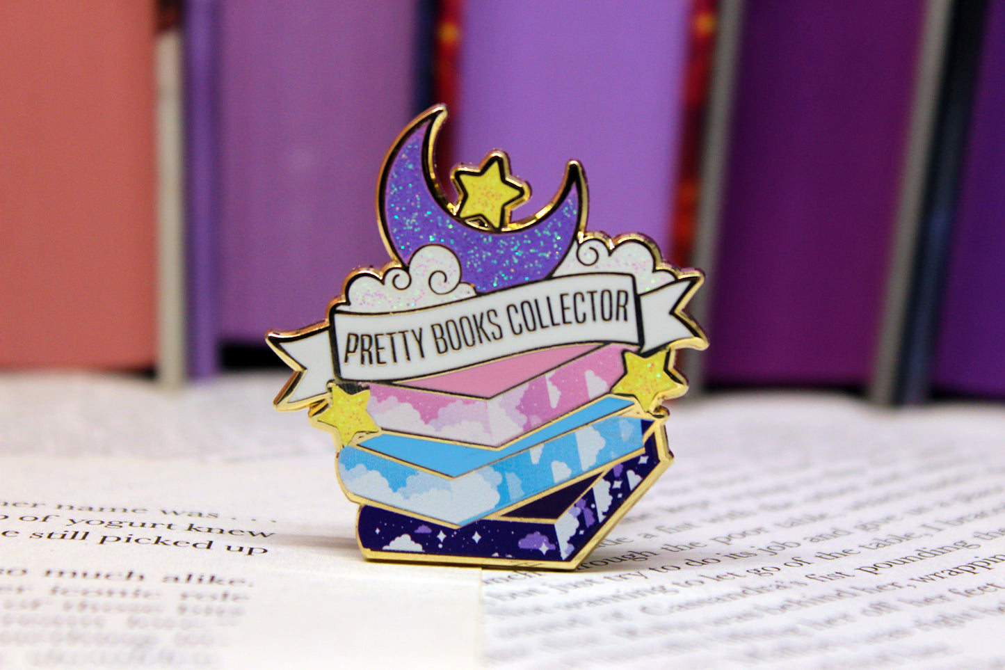 Pretty Books Collector hard enamel pin  | Book lover | Bibliophile